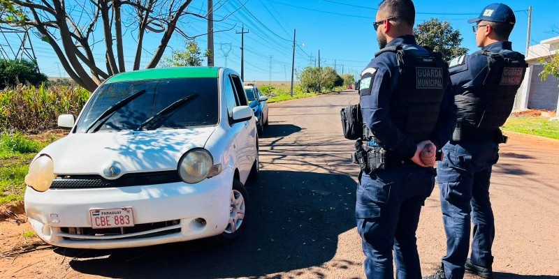 Guarda Municipal recupera veículo roubado que foi utilizada em ação criminosa em Foz do Iguaçu